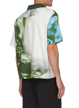 背面 - 点击放大 - FFIXXED STUDIOS - 抽象植物图案短袖衬衫
