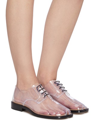 模特儿示范图 - 点击放大 - MAISON MARGIELA - TABI PVC分趾德比鞋