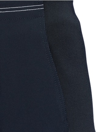 细节 - 点击放大 - 3.1 PHILLIP LIM - 铆钉车缝线罗纹拼接短裤