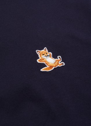 狐狸拼贴T恤展示图