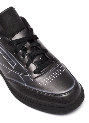 细节 - 点击放大 - REEBOK - x Maison Margiela拼色线条真皮运动鞋