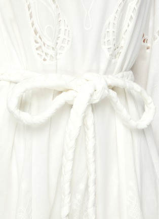 细节 - 点击放大 - RHODE RESORT - ELLA拼色编绳腰带镂空褶裥纯棉连衣裙