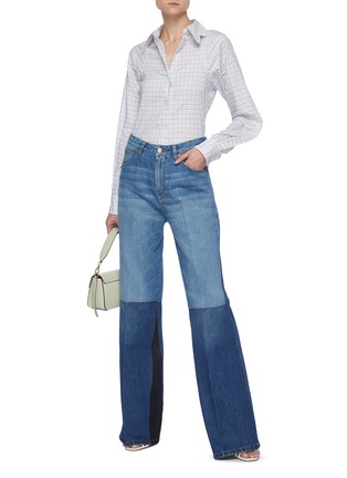 模特儿示范图 - 点击放大 - VICTORIA BECKHAM - 拼色纯棉牛仔裤