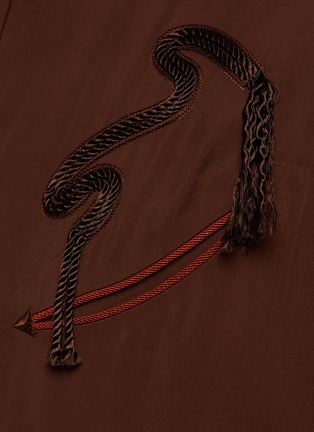 绳结缀饰丝质衬衫展示图