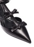 细节 - 点击放大 - VALENTINO GARAVANI - Bow Appliqed Ankle Strap Calf Leather Mule
