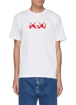 首图 - 点击放大 - SACAI - X KAWS涂鸦植绒印花LOGO中性款T恤
