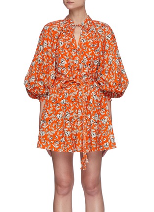 首图 - 点击放大 - ALICE + OLIVIA - LILIAN腰带泡泡袖花卉图案混亚麻连衣裙