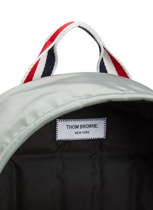 细节 - 点击放大 - THOM BROWNE - 四重条纹双肩包