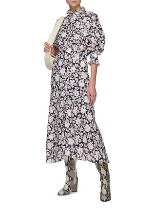 模特儿示范图 - 点击放大 - ISABEL MARANT ÉTOILE - 木耳边高领泡泡袖花卉图案纯棉连衣裙