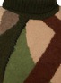  - SACAI - X KAWS迷彩图案高领羊毛针织衫