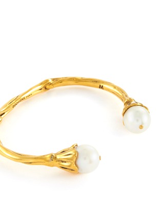细节 - 点击放大 - GOOSSENS - TALISMAN淡水珍珠开口造型24K镀金黄铜手镯