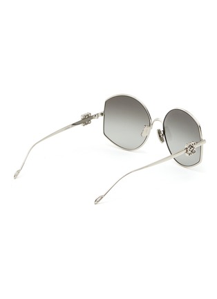 模特儿示范图 - 点击放大 - LOEWE - ANAGRAM LOGO 镜腿金属圆框太阳眼镜