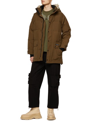 模特儿示范图 - 点击放大 - CANADA GOOSE - 连帽毛领多口袋派克大衣