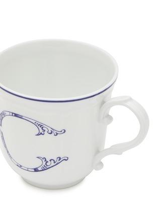 细节 –点击放大 - GINORI 1735 - CORONA MONOGRAM 陶瓷杯套装字母 C — 白色和蓝色
