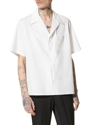正面 -点击放大 - VALENTINO GARAVANI - 流苏口袋设计背后 LOGO 纯棉短袖衬衫