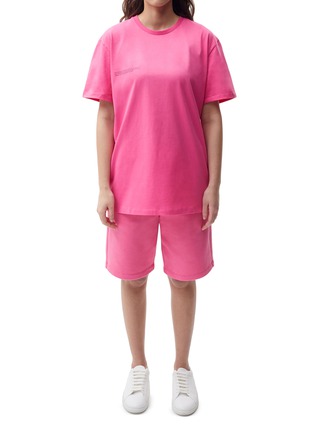 模特儿示范图 - 点击放大 - PANGAIA - PPRMINT™ 中性款有机纯棉 T 恤