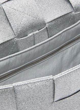 细节 - 点击放大 - BOTTEGA VENETA - INTRECCIO NASTRO 编织斜挎包