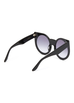模特儿示范图 - 点击放大 - A. SOCIETY - CLEO板材猫眼镜框太阳眼镜