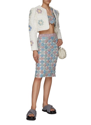 模特儿示范图 - 点击放大 - SEA - VIOLETTE 花卉拼贴绗缝纯棉短款夹克