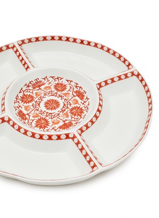 细节 –点击放大 - YUET TUNG CHINA WORKS - 手绘陶瓷糖果碟 — 白色和红色