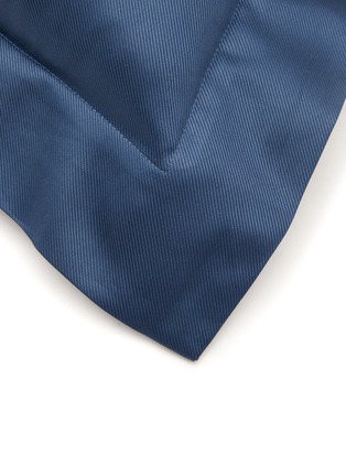细节 –点击放大 - FRETTE - ACROSS 纯棉枕套 - 深蓝色