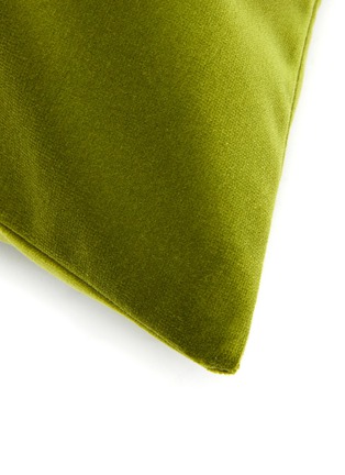 细节 –点击放大 - FRETTE - LUXURY SILK 丝绒抱枕套 －绿色