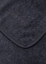 细节 –点击放大 - FRETTE - UNITO 纯棉毛巾 — 深灰色