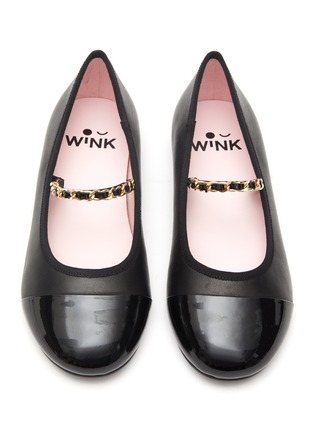 模特儿示范图 - 点击放大 - WINK - SODA POP 儿童款链条搭带真皮平底鞋