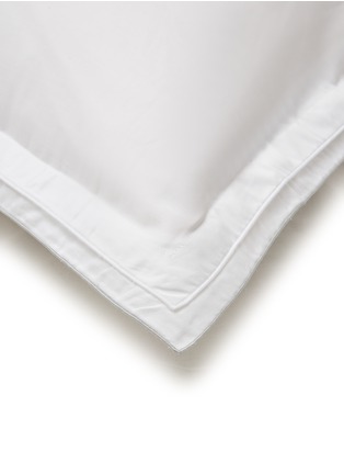 细节 –点击放大 - BAEA - ‘Merrow’ Organic Cotton Sateen Pillowcases — Pebble