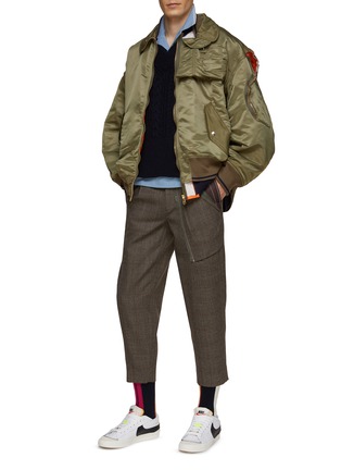 模特儿示范图 - 点击放大 - KOLOR - 拼接口袋设计混羊毛露踝长裤