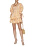 模特儿示范图 - 点击放大 - CAROLINE CONSTAS - FINLEY 褶皱分层式花卉印花连衣裙