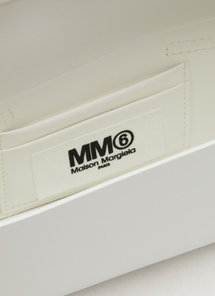细节 - 点击放大 - MM6 MAISON MARGIELA - 小牛皮箱型斜挎包