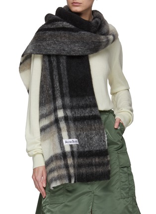 模特儿示范图 - 点击放大 - ACNE STUDIOS - 混羊驼毛及羊毛及马海毛格纹围巾