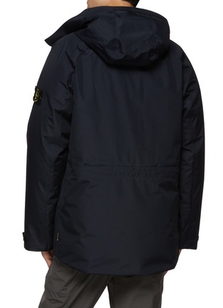背面 - 点击放大 - STONE ISLAND - 连帽羽绒外套