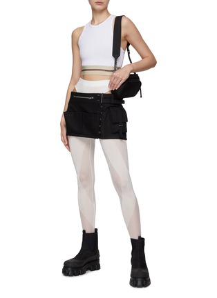 模特儿示范图 - 点击放大 - DION LEE - 镂空网眼布紧身裤