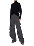 模特儿示范图 - 点击放大 - DION LEE - 扭结设计高领混美丽诺羊毛针织衫