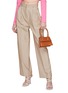 正面 -点击放大 - JACQUEMUS - LE CHIQUITO MOYEN 中号真皮单肩包