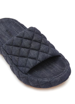 细节 - 点击放大 - BOTTEGA VENETA - 绗缝牛仔凉鞋