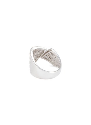 模特儿示范图 - 点击放大 - KAVANT & SHARART - ‘Origami’ Diamond 18K White Gold Asymmetry Ring