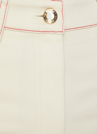  - ST. JOHN - CONTRAST STITCH HIGH RISE FLARED LEG JEANS