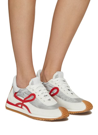 模特儿示范图 - 点击放大 - LOEWE - 拼接设计LOGO真皮运动鞋