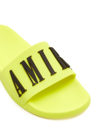 细节 - 点击放大 - AMIRI - LOGO 泳池拖鞋