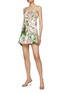 模特儿示范图 - 点击放大 - OSCAR DE LA RENTA - 植物印花吊带连衣裙