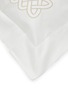 细节 –点击放大 - FRETTE - INTRECCIO 环扣刺绣纯棉枕套 — 奶白色及米色