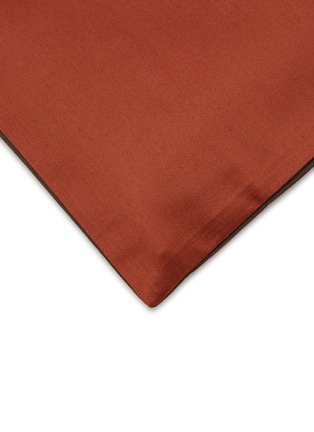 细节 –点击放大 - FRETTE - BOLD 拼色纯棉靠垫套 — 棕色及红色