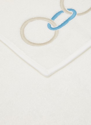 细节 –点击放大 - FRETTE - LINKS 链条刺绣纯棉毛巾 — 白色灰色和蓝色