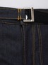  - SACAI - 拼贴口袋腰带缀饰工装牛仔短裤
