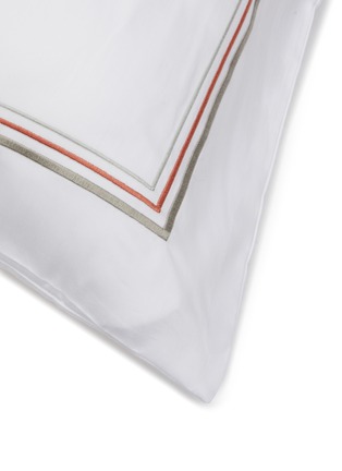 细节 –点击放大 - RIVOLTA CARMIGNANI - CRYSTAL SARTORIAL 刺绣条纹纯棉枕套两件装 — 白色