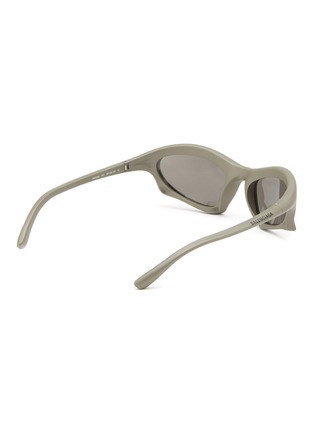 模特儿示范图 - 点击放大 - BALENCIAGA - 板材猫眼太阳眼镜