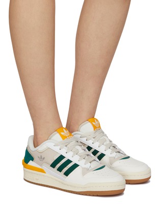 模特儿示范图 - 点击放大 - ADIDAS - FORUM EXHIBIT 系带运动鞋